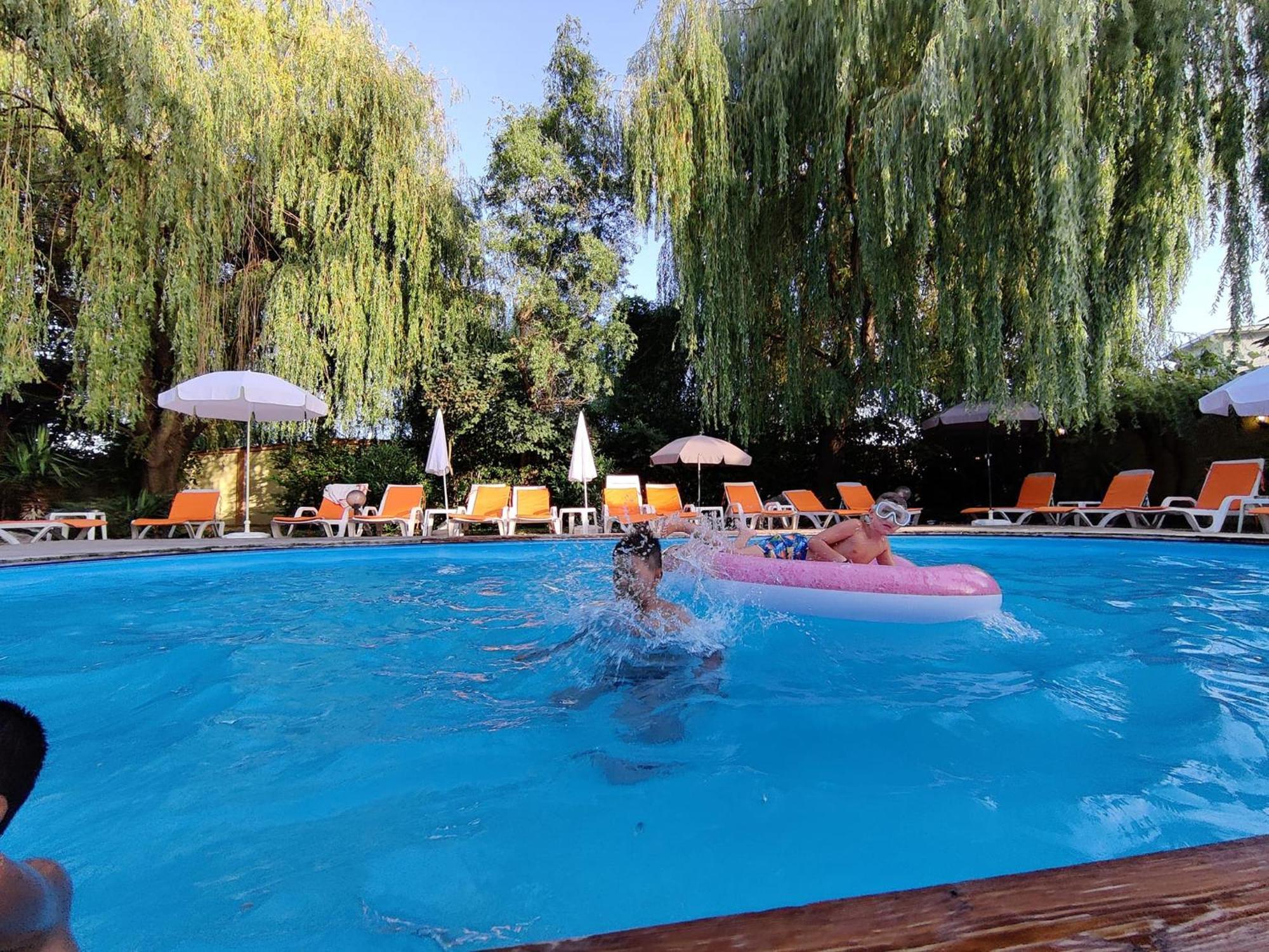 Family Hotel IV Велинград Екстер'єр фото