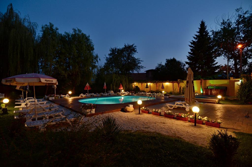 Family Hotel IV Велинград Екстер'єр фото